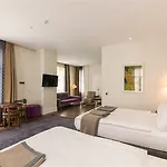 Otel Misafir 8