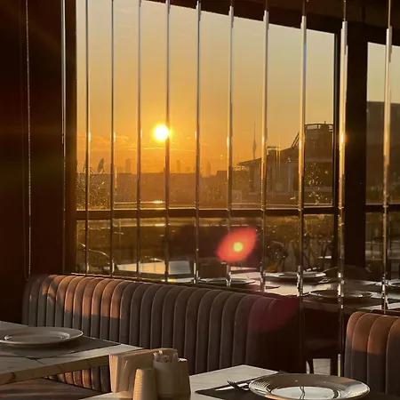 Misafir 8 Hotel