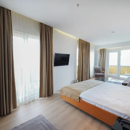 Misafir 8 Istanbul