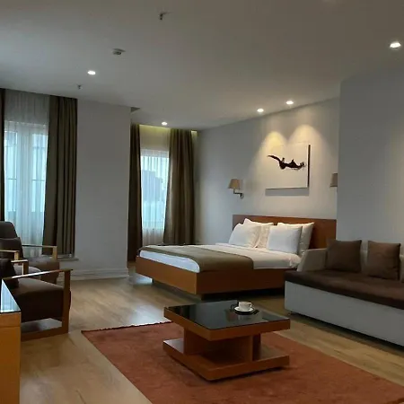 Misafir 8 Hotel