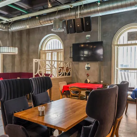 Misafir 8 Hotel