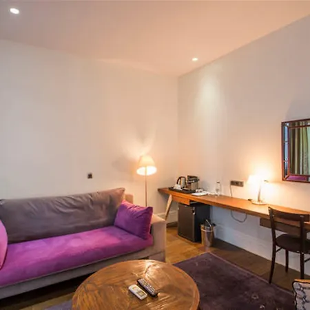 Misafir 8 Hotel Istanboel