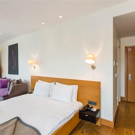 Misafir 8 Hotel