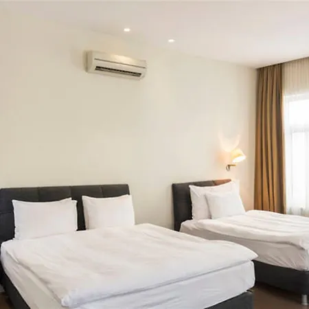 أجنحة ميسفير 8